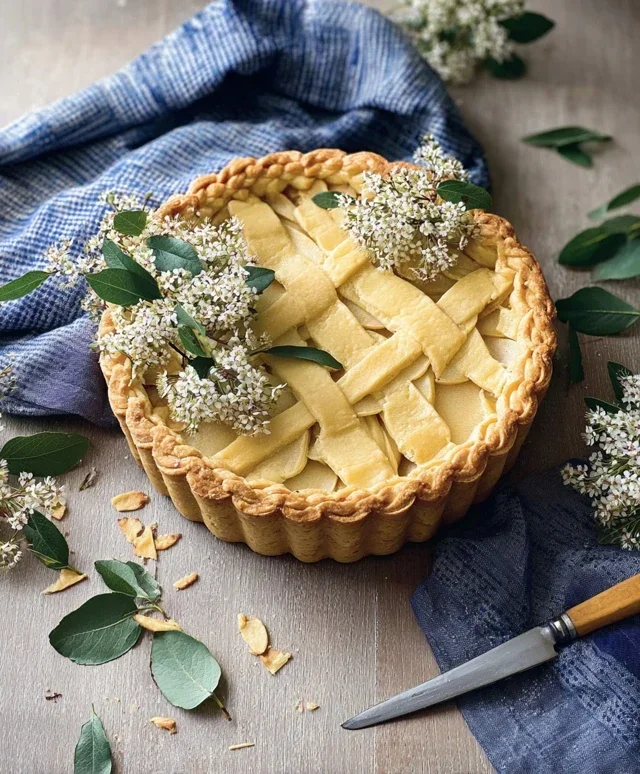 16 Stunning Springtime Baked Goods