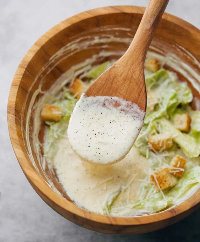 Caesar Salad Dressing (Classic, Creamy & 5 Minutes) 🥗
